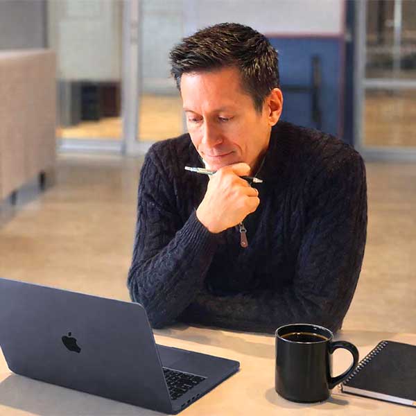 Kenn blogs on web design